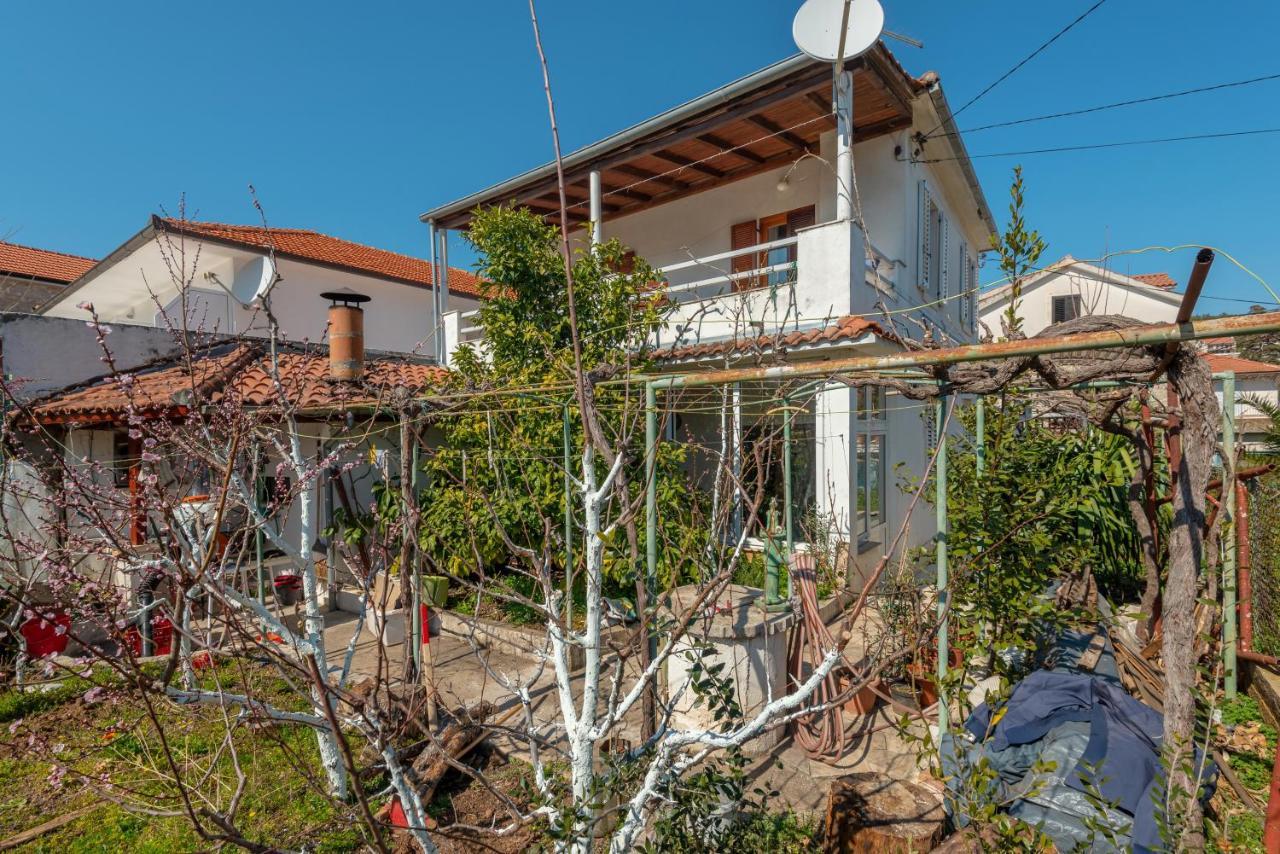 Apartments By The Sea Jelsa, Hvar - 11319 Jelsa  Exteriér fotografie