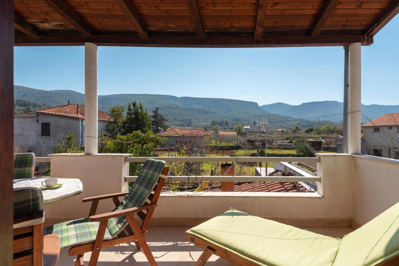Apartments By The Sea Jelsa, Hvar - 11319 Jelsa  Exteriér fotografie